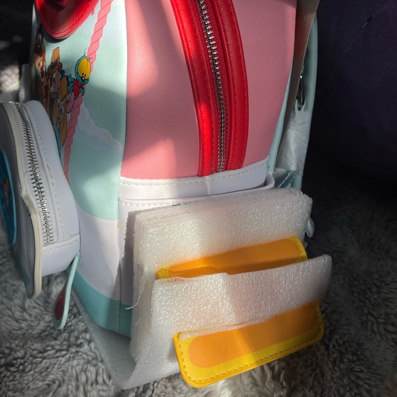 NWT Chip and dale balloon loungefly - Picture 2 of 12